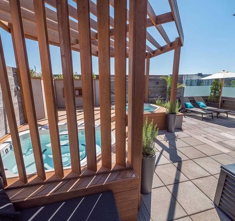 Réalisation d'un Spa sur le toit par Covem Construction